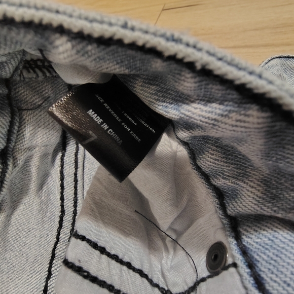 Hot Topic Skeleton Fairy Straight Leg Jeans - Picture 6 of 6